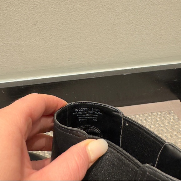 COLE HAAN Etta Point-Toe Leather Booties Black Size 8.5 Women’s - Picture 7 of 10